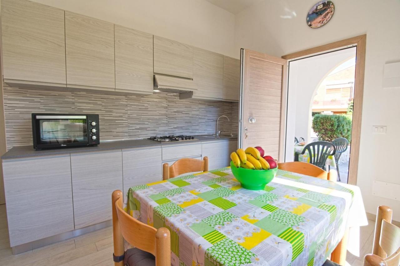 Aethalia - A 300Mt Dal Mare Apartment Marina di Campo Exterior foto