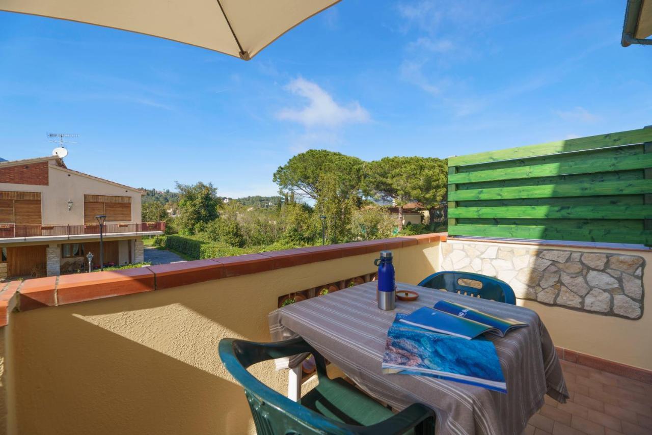 Aethalia - A 300Mt Dal Mare Apartment Marina di Campo Exterior foto