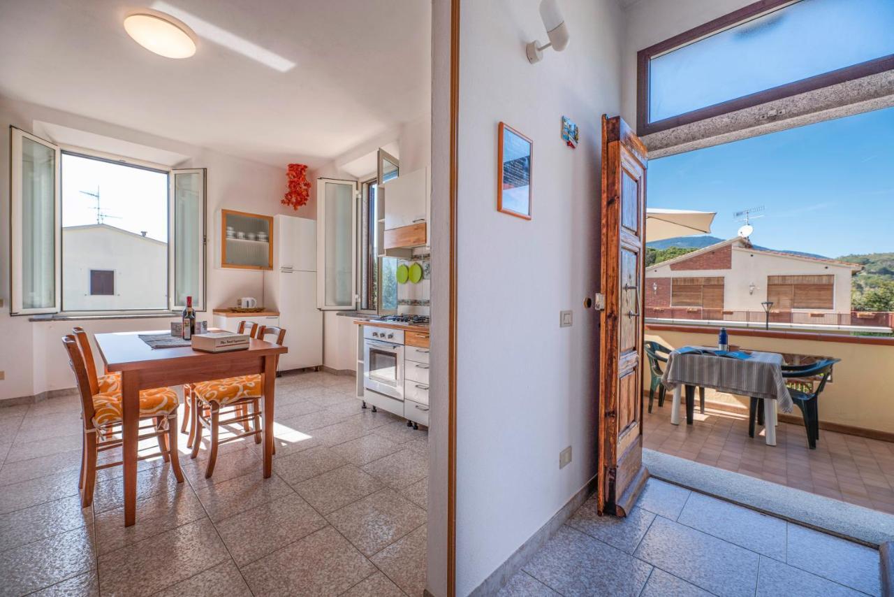 Aethalia - A 300Mt Dal Mare Apartment Marina di Campo Exterior foto